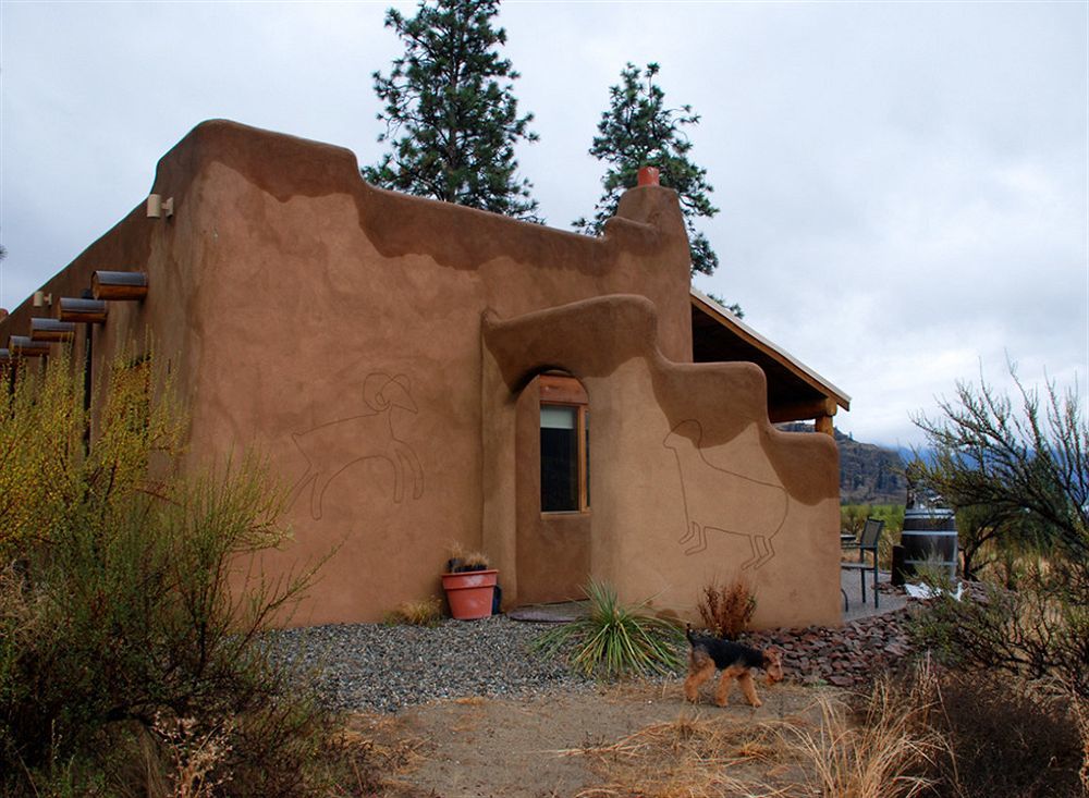 Bighorn Ridge Guesthouse Okanagan Falls Exteriör bild